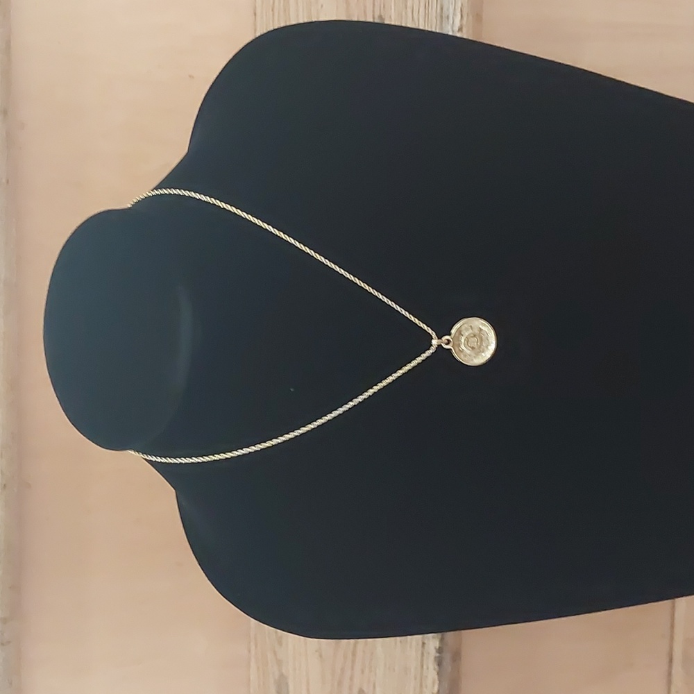 Givenchy Vintage Collection Gold Pendant Necklace Collector Edition - Picture 2 of 4